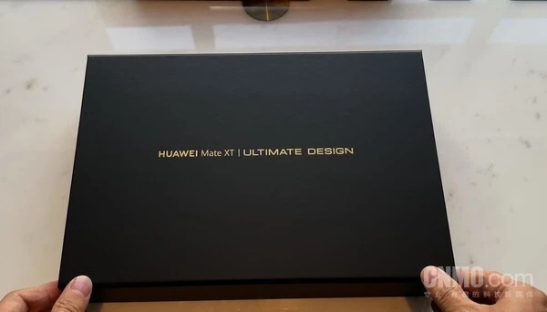 Huawei Mate XT
