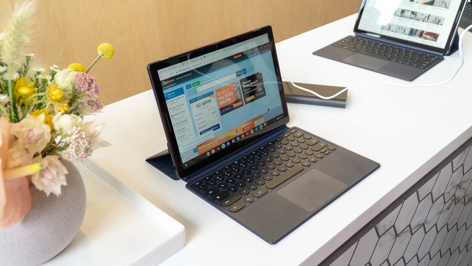 google pixel laptop expands
