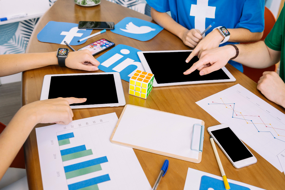 Social Media for Small Business: price batao